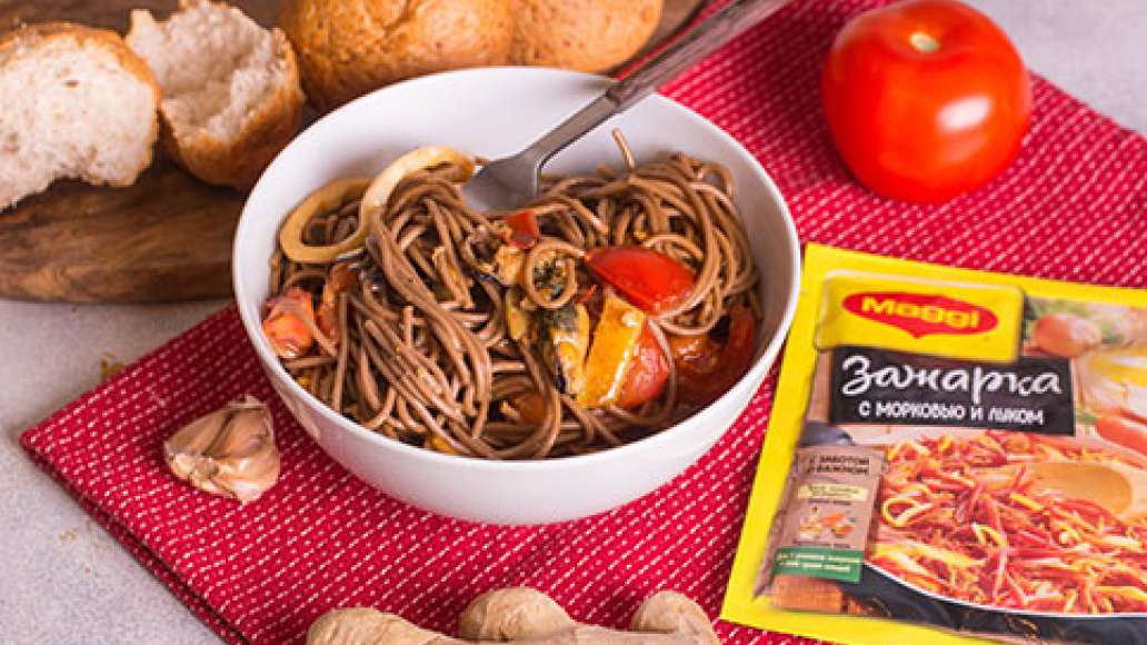 Шаг 4 - Лапша гречневая с морепродуктами и приправой maggi®