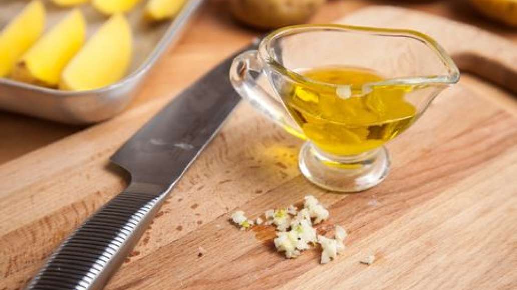 Шаг 2 - Крылышки барбекю с картофельными дольками