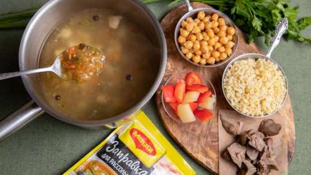 Шаг 1 - Рассольник с куриной печенью и патиссонами