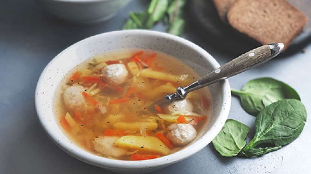 Шаг 6 - Быстрый диетический супчик с куриными фрикадельками