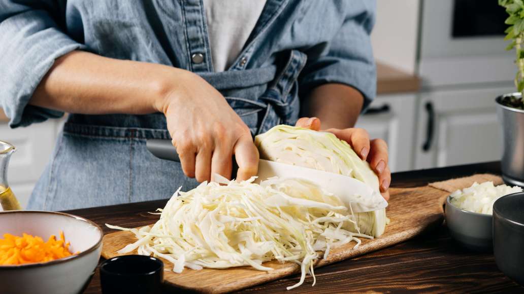 Шаг 1 - Ленивые голубцы с капустой, рисом и фаршем, запечённые в духовке