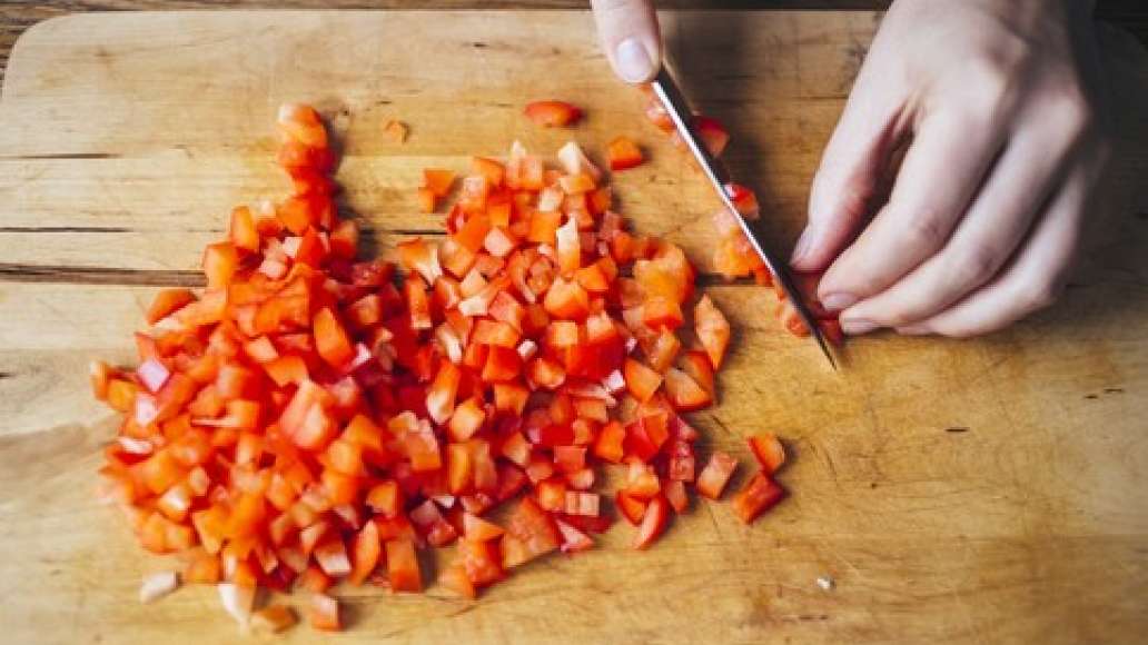 Шаг 1 - Запеченные куриные рулетики