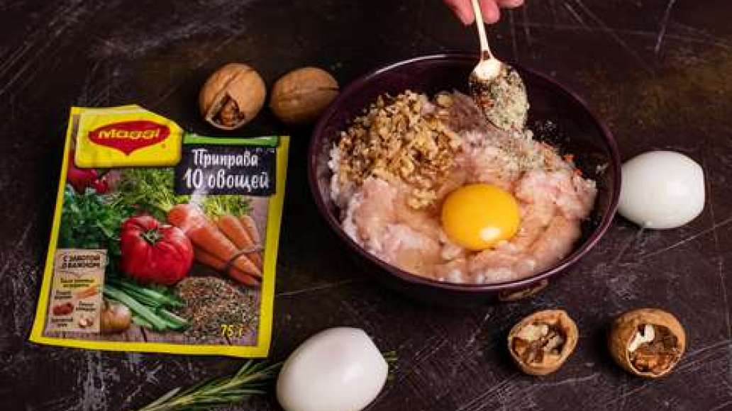 Шаг 2 - Мясной рулет из куриного фарша с яйцом домашний