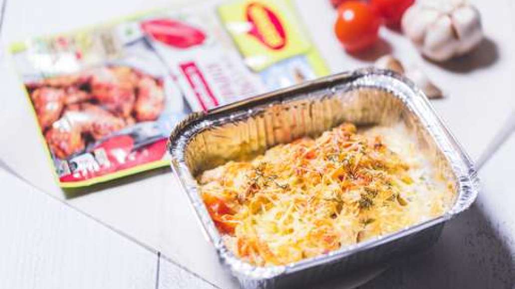 Шаг 4 - Лакомая курица со сливками и помидорами