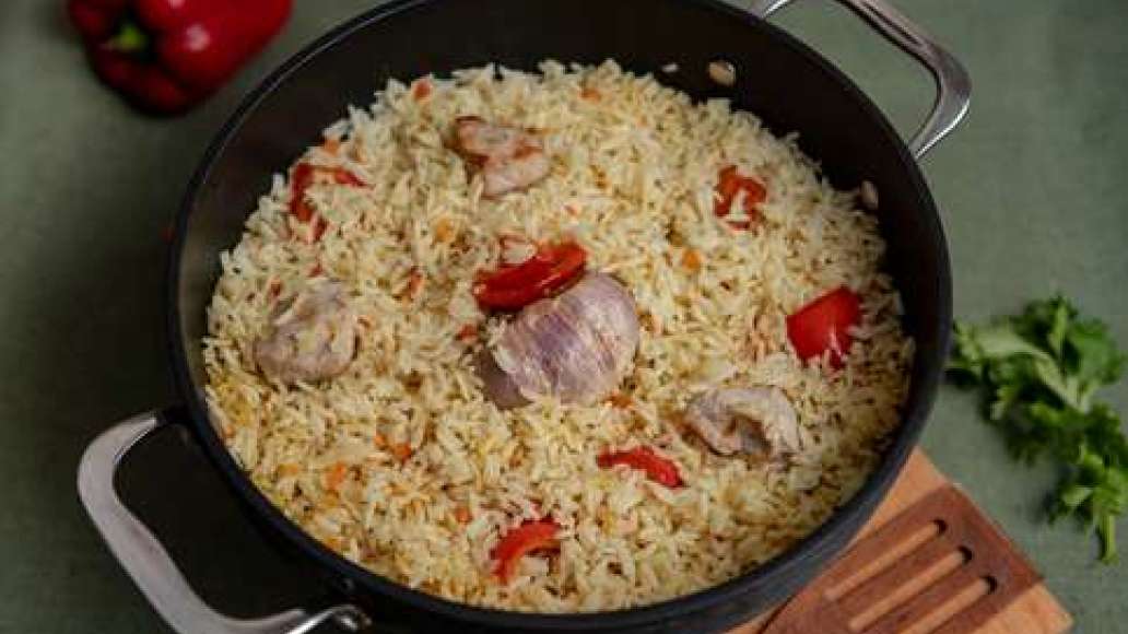 Шаг 3 - Плов из свинины с болгарским перцем и травами