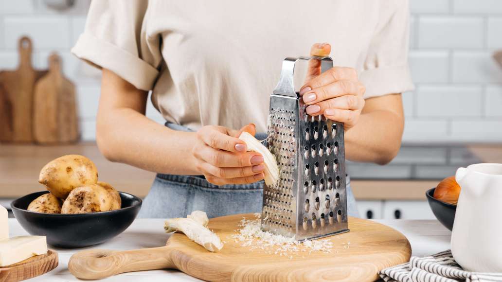Шаг 1 - Картофельный крем-суп с хреном на сливках и курином бульоне