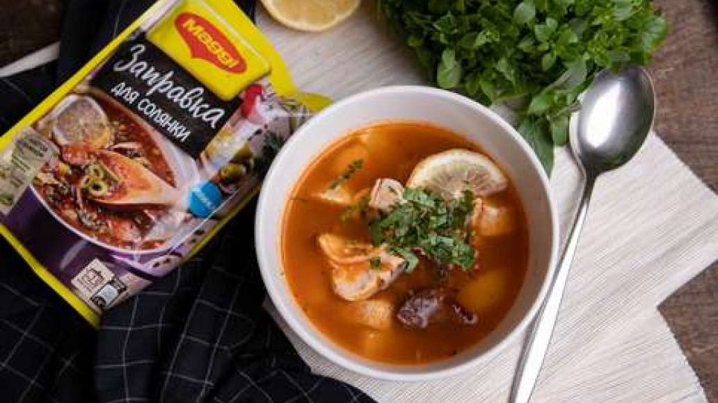 Шаг 4 - Солянка в мультиварке с тремя видами мяса