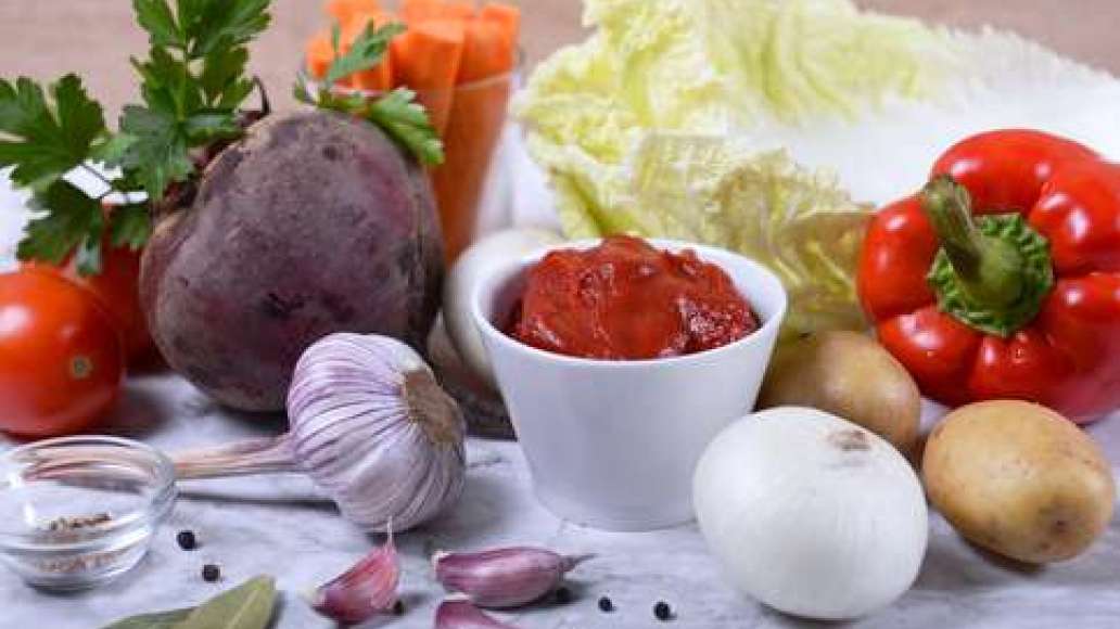 Шаг 1 - Борщ с пекинской капустой