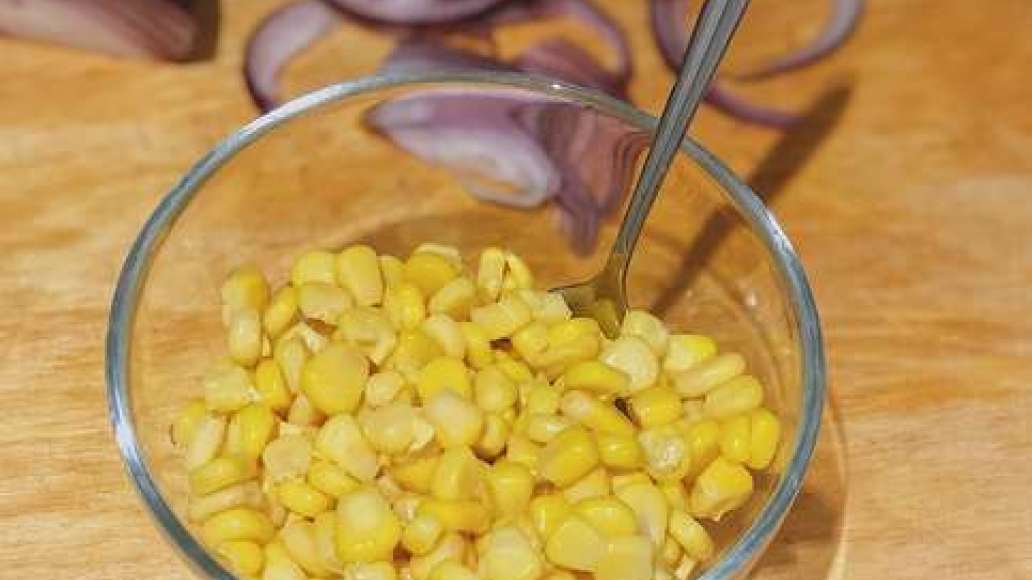 Шаг 4 - Легкий салат с овощами и моцареллой