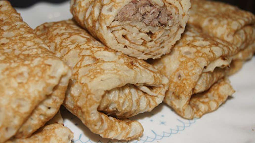 Шаг 4 - Блинчики с мясом и картошкой