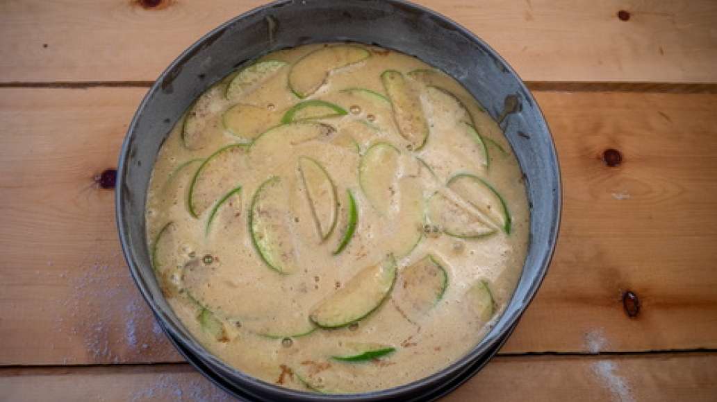 Шаг 5 - Шарлотка из овсяной муки