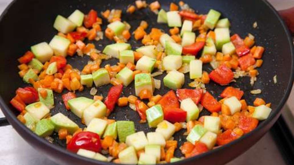 Шаг 6 - Булгур с куриной грудкой и овощами