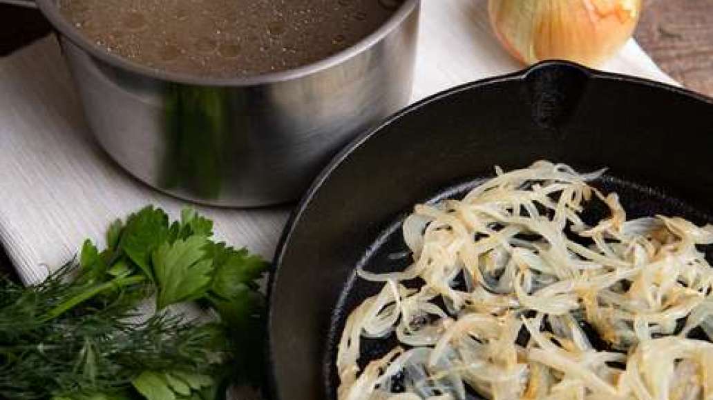 Шаг 2 - Солянка сборная мясная с грибами