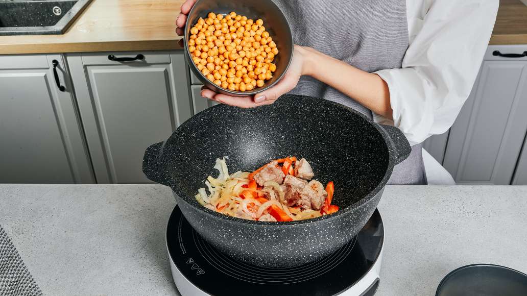 Шаг 2 - Плов из говядины с нутом