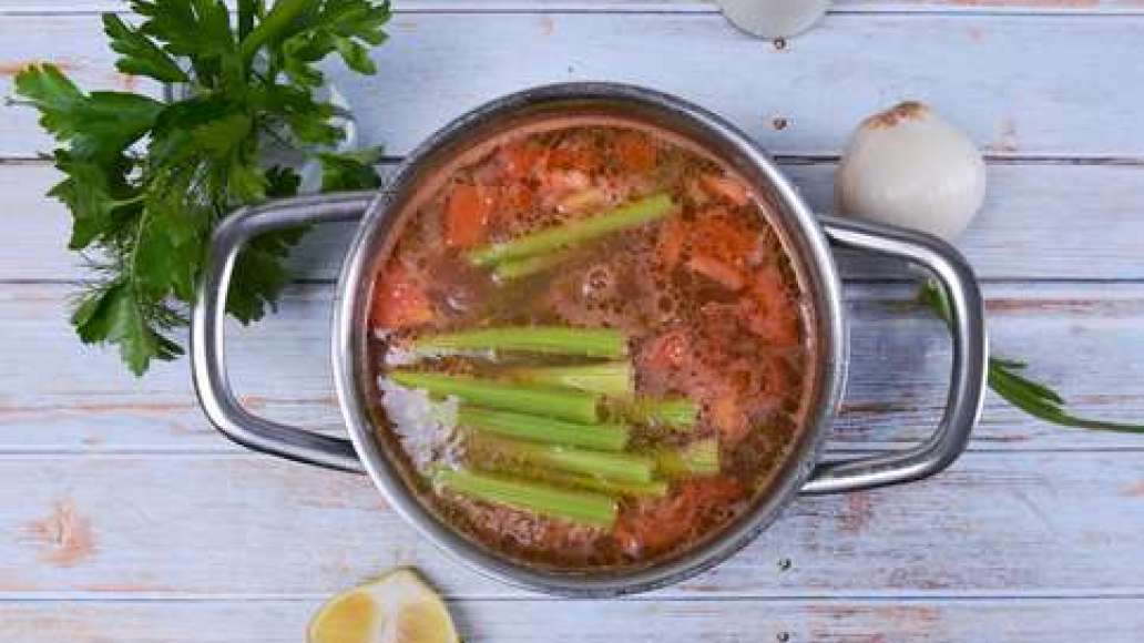 Шаг 6 - Солянка с фасолью и курицей