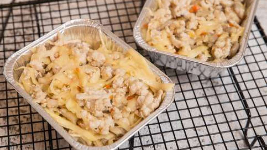 Шаг 3 - Запеканка из сырого картофеля с фаршем, грибами и кабачками