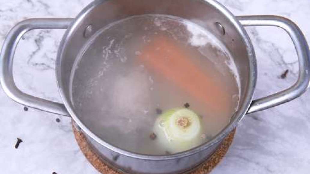 Шаг 2 - Вкусный и ароматный говяжий бульон