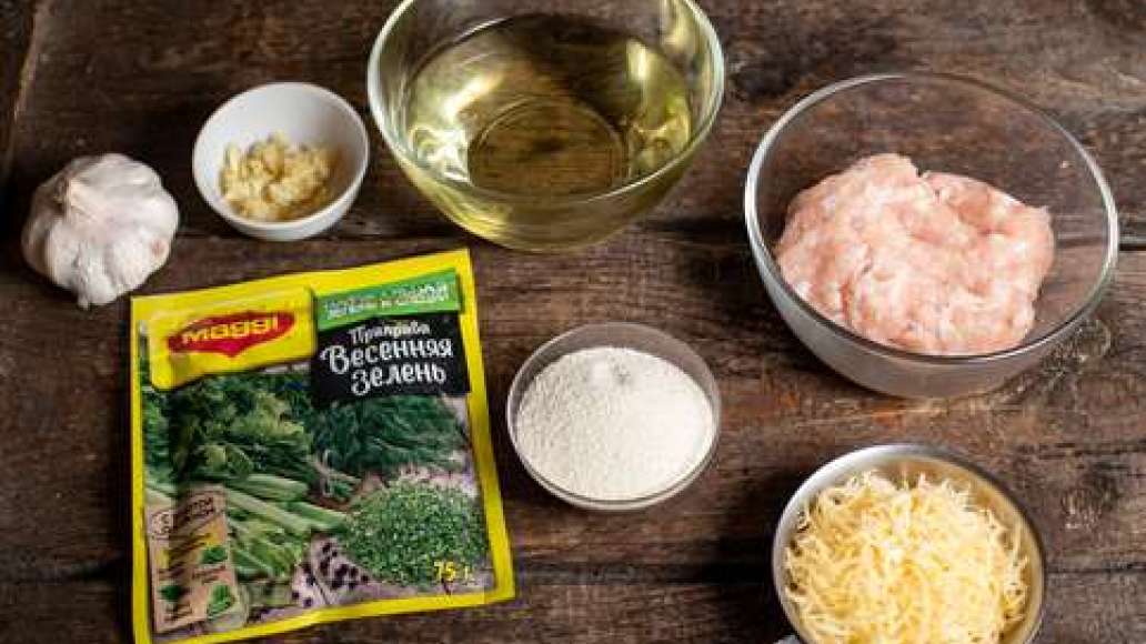 Шаг 1 - Жареные фрикадельки из курицы
