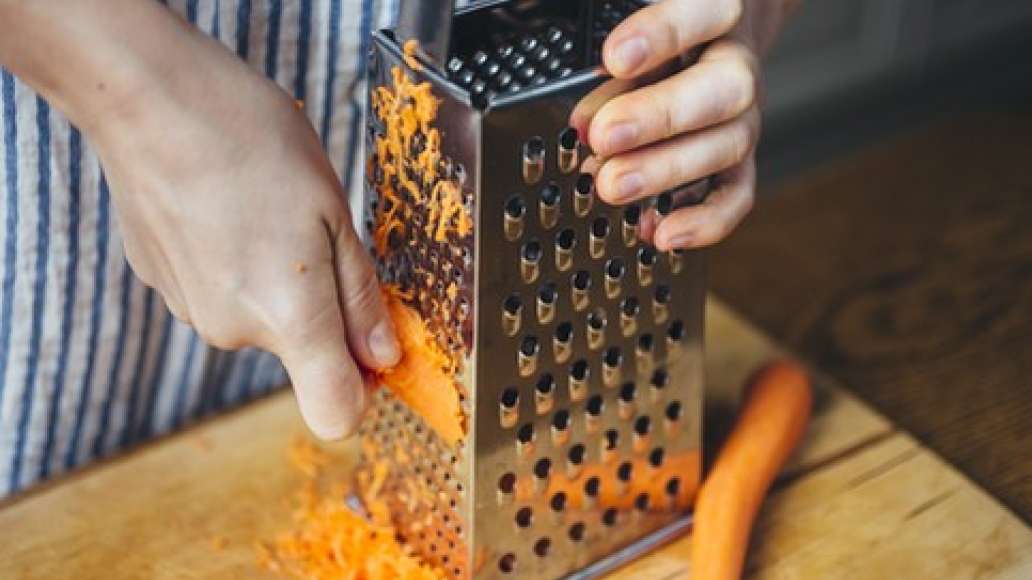 Шаг 3 - Рулетики из баклажанов с овощами