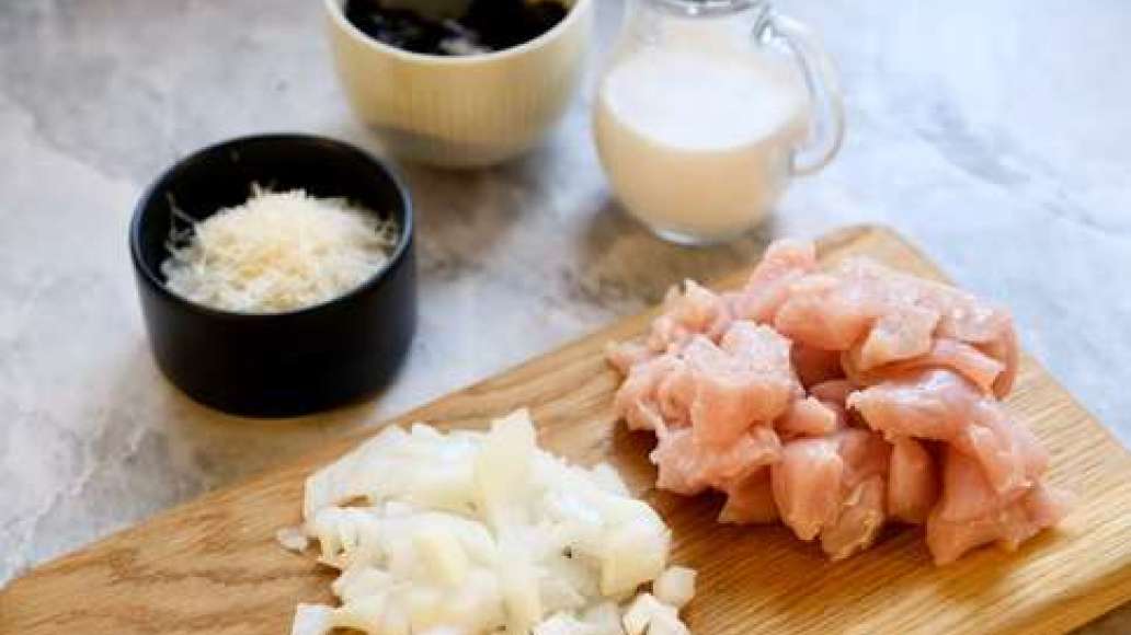 Шаг 2 - Классическое ризотто с курицей и сливочным соусом