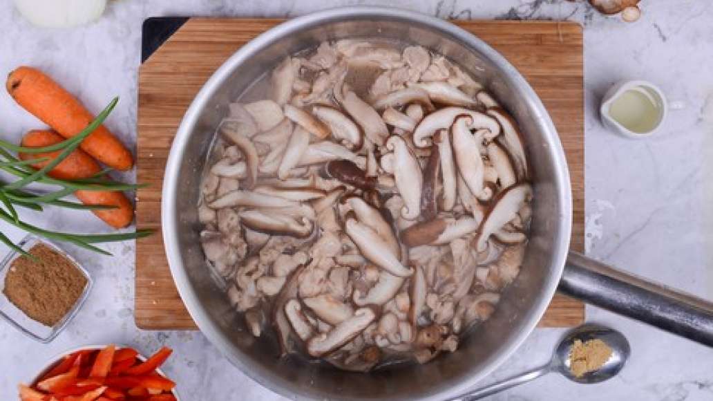 Шаг 5 - Пикантная курица по-корейски с фунчозой
