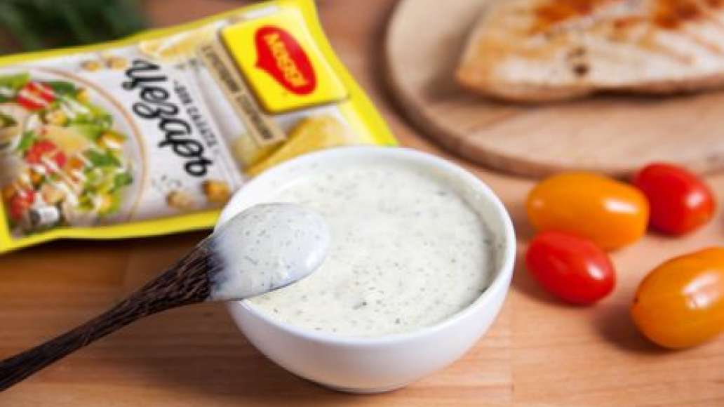 Шаг 6 - Шашлык из куриной грудки под соусом "цезарь"