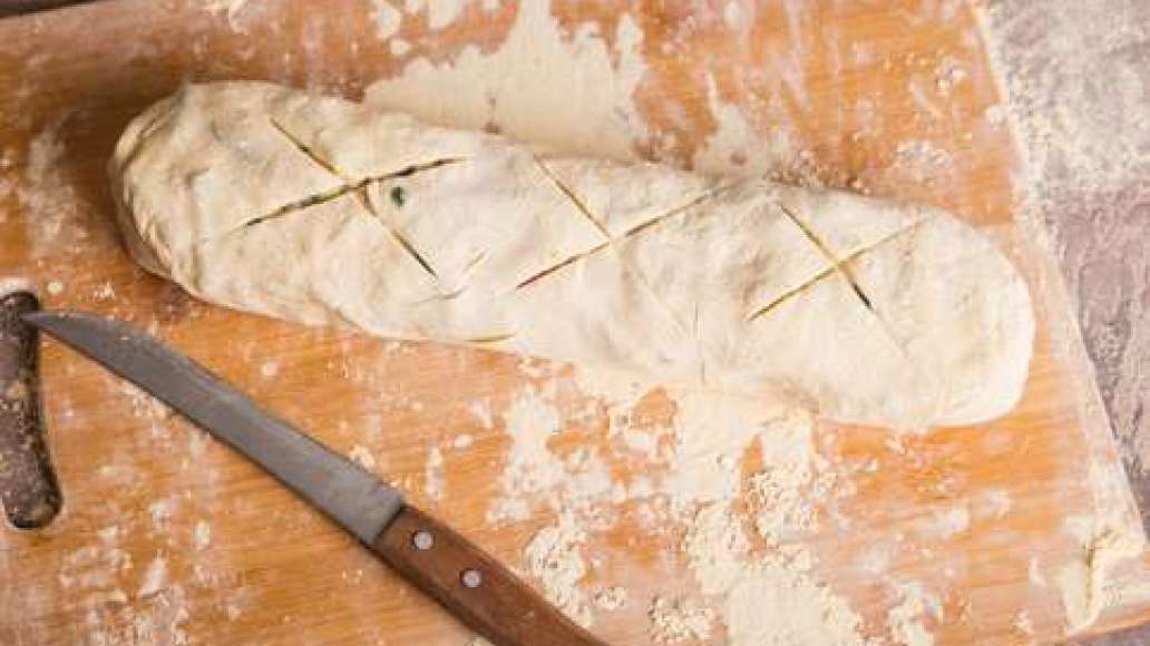 Шаг 4 - Рулет из слоёного теста постный с картофелем и грибами