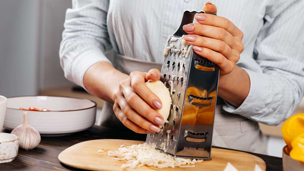Шаг 3 - Сытный фаршированный перец с картофелем, курицей и сыром в духовке