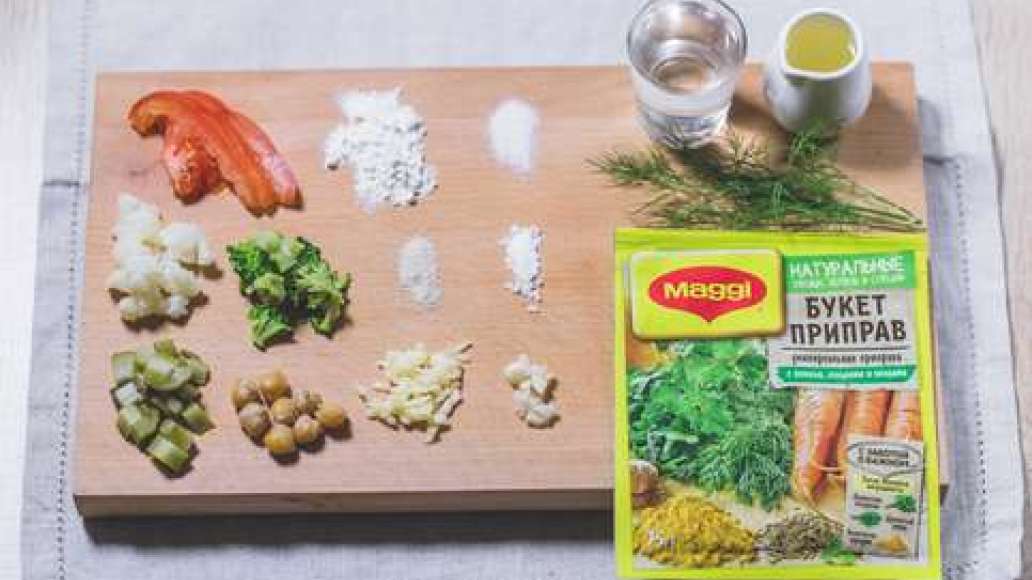 Шаг 1 - Пицца постная с нутовым соусом и овощами