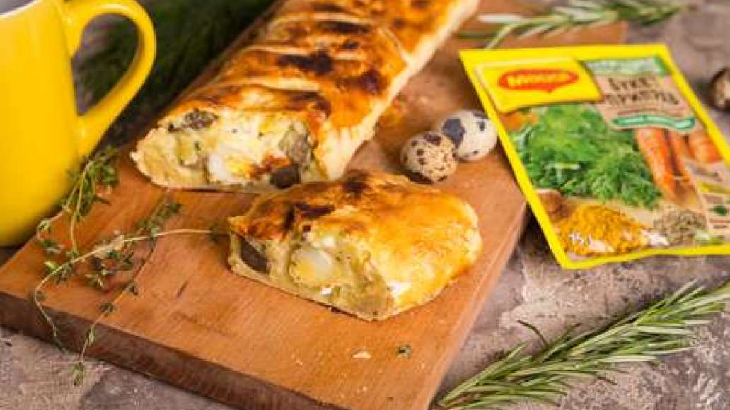Шаг 5 - Рулет из слоёного теста с печёнкой, картофелем и сыром
