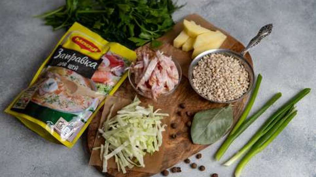 Шаг 1 - Щи уральские с перловкой и копченостями