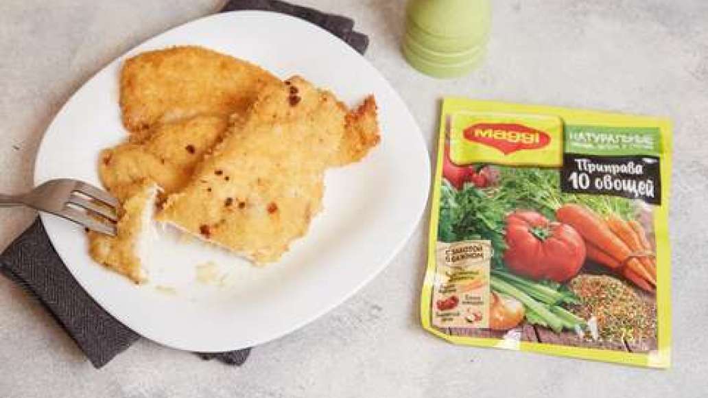 Шаг 3 - Отбивные из курицы в панировочных сухарях