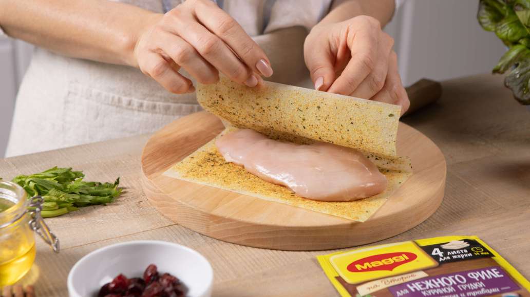 Шаг 1 - Сочный салат с курицей и апельсином под лёгкой йогуртовой заправкой