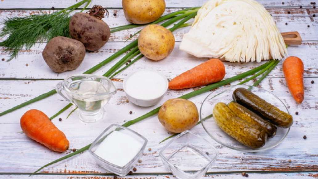 Шаг 1 - Винегрет с капустой и зелёным луком