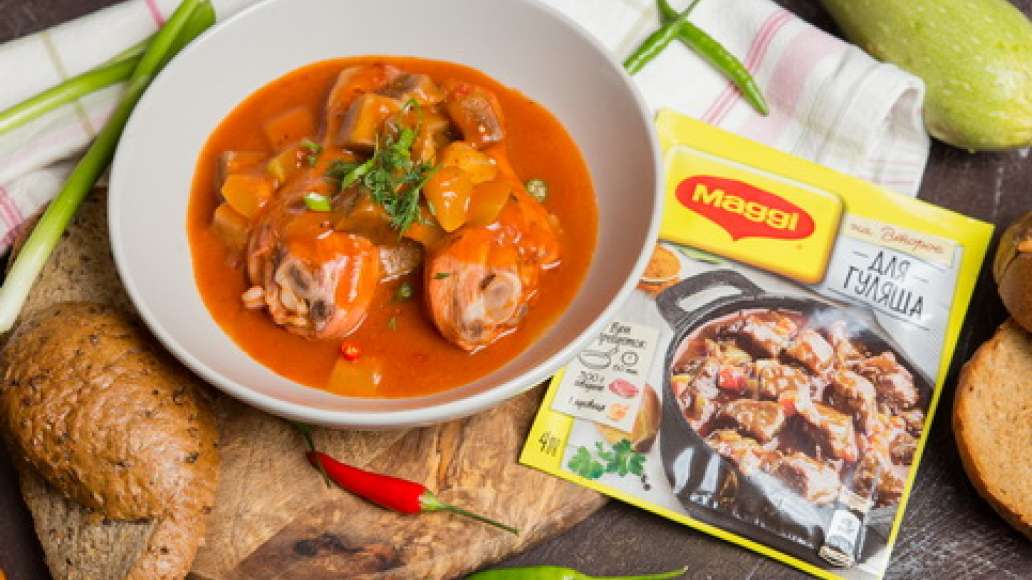 Шаг 4 - Гуляш из куриной голени с подливкой