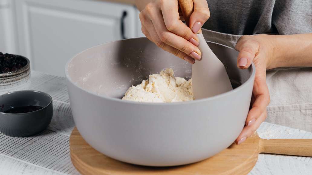 Шаг 1 - Сырники с яркой начинкой из сухофруктов и ягодного джема