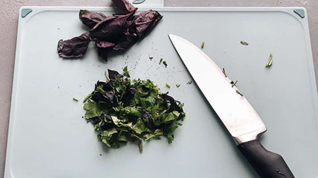 Шаг 3 - Легкий и вкусный салат к праздничному пасхальному столу