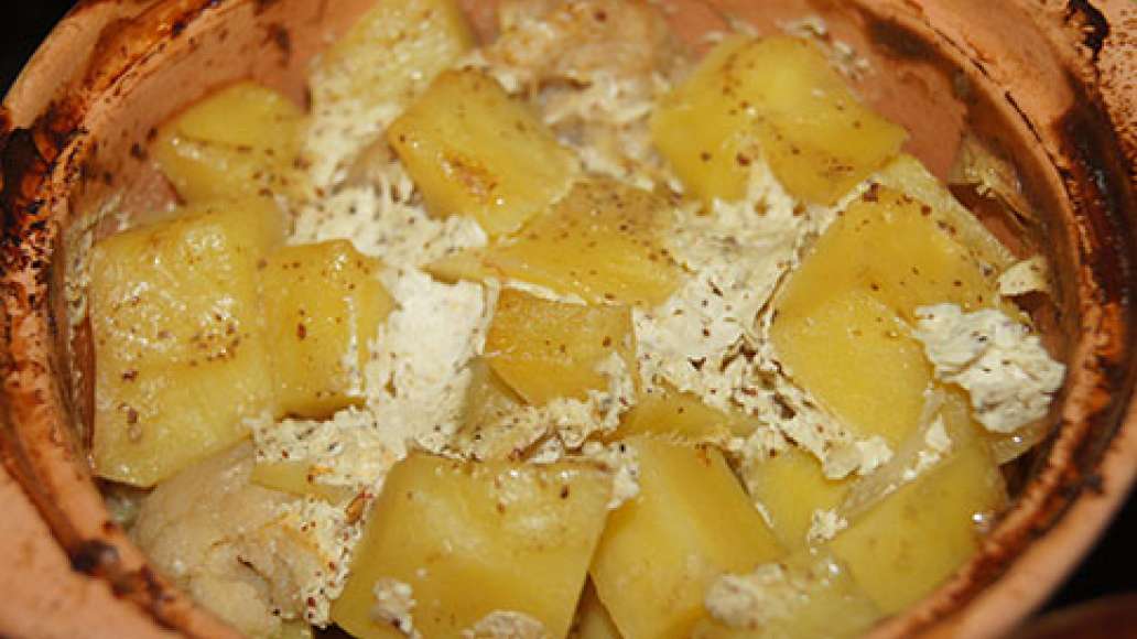 Шаг 4 - Сочная курица в горшочке с картофелем