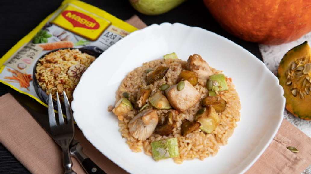 Шаг 4 - Плов в казане с курицей, тыквой и кабачками