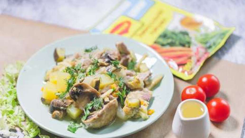 Шаг 4 - Деревенская курица в банке с овощами и грибами