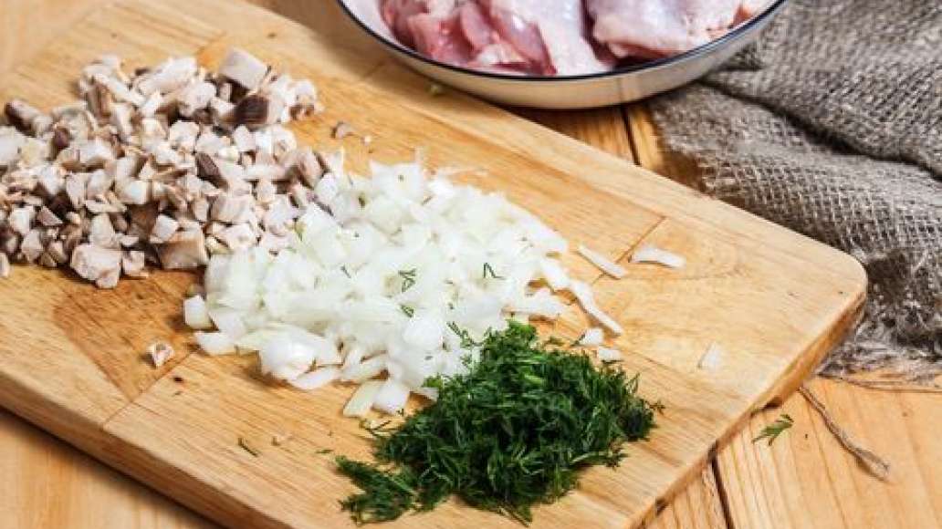 Шаг 4 - Фаршированные куриные голени