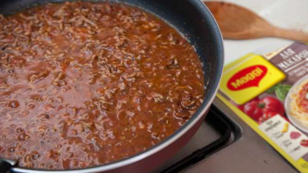 Шаг 5 - Спагетти болоньезе с помидорами и говяжьим фаршем