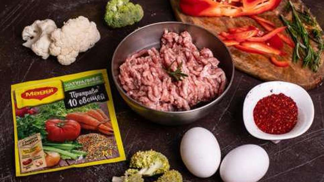 Шаг 1 - Мясной рулет из говядины и свинины с овощами
