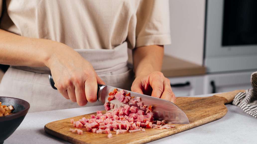Шаг 4 - Душистая солянка на курином бульоне с мясным ассорти
