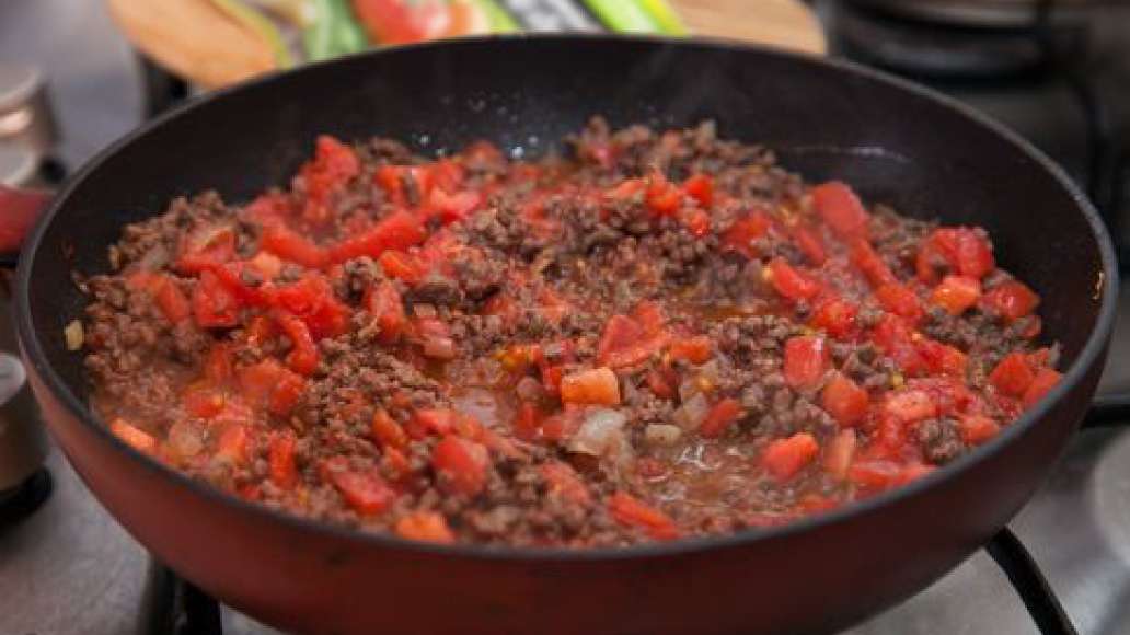 Шаг 3 - Картофельная запеканка с мясным фаршем