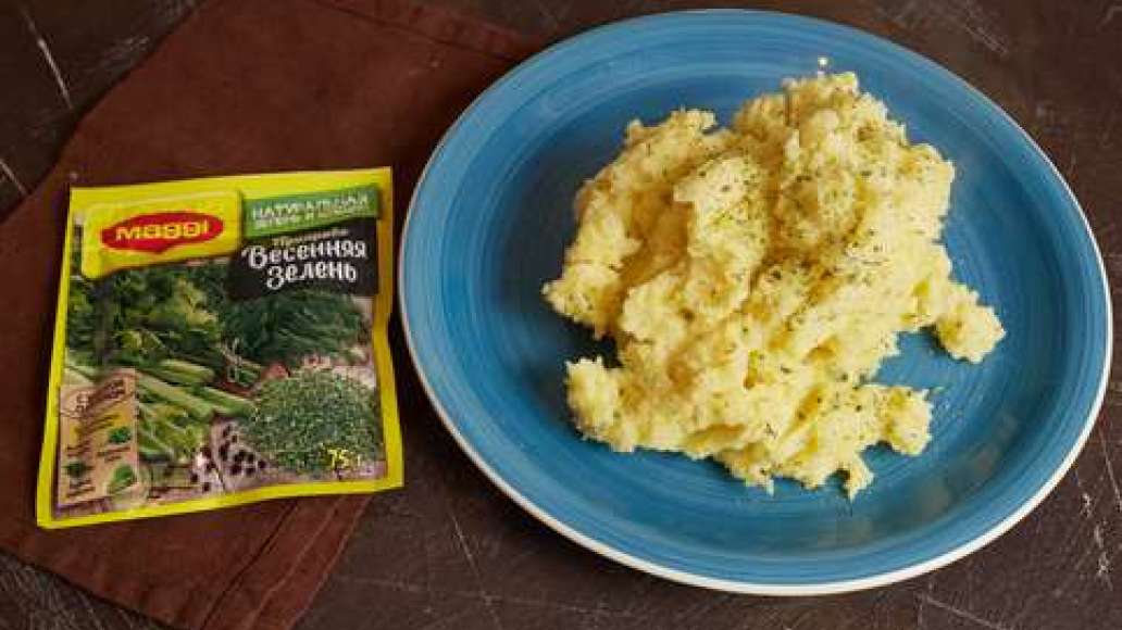 Разложить на тарелки и подавать к рыбным или мясным блюдам или как самостоятельное блюдо. Разложить на тарелки и подавать к рыбным или мясным блюдам или как самостоятельное блюдо.