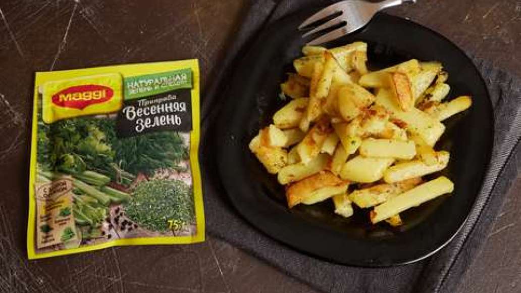 Разложить картофель на тарелки и подавать к рыбным или мясным блюдам или как самостоятельное блюдо. Разложить картофель на тарелки и подавать к рыбным или мясным блюдам или как самостоятельное блюдо.