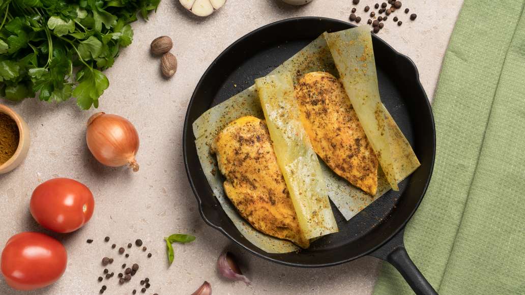 Нежное филе куриной грудки с чесноком и травами: шаг 4 Нежное филе куриной грудки с чесноком и травами: шаг 4