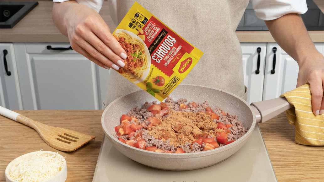 Макароны в томатно-мясном соусе болонез: шаг 3