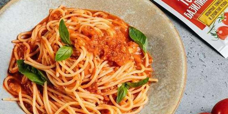 Спагетти с томатами и базиликом - рецепт приготовления с фото от Maggi.ru